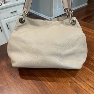 100 % authentic Michael Kors
